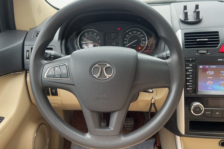 Used BAIC Senova D20 2015 Hatchback 1.5L Manual Leshang Version
