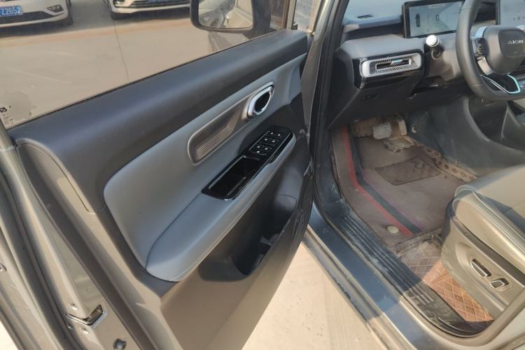 Used AION Y 2023 Plus 610 Smart Edition Ternary Lithium
