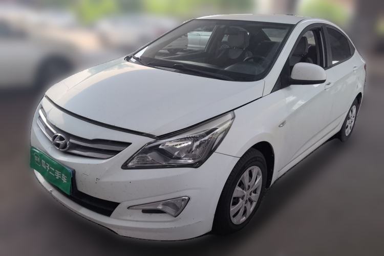 Used Hyundai Verna (older generation) 2014 1.4L Manual Smart GLS Trim