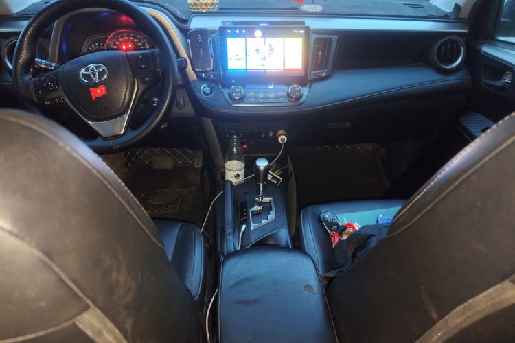 Used Toyota RAV4 2015 2.0L CVT 4x4 Trend Edition