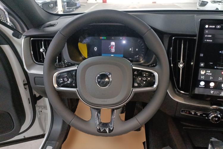 Used Volvo XC60 2026 B5 4x4 Smart Luxury Edition