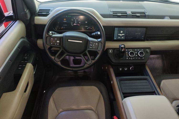 Used Land Rover Defender 2021 110 P400 X-DYNAMIC HSE Steering Wheel