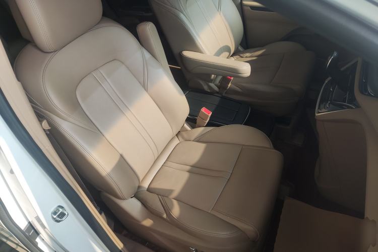 Used Buick GL8 2020 ES Land Cruiser 653T Luxury Edition
