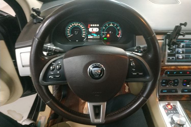 Used Jaguar XF 2014 XF 2.0T Luxury Edition