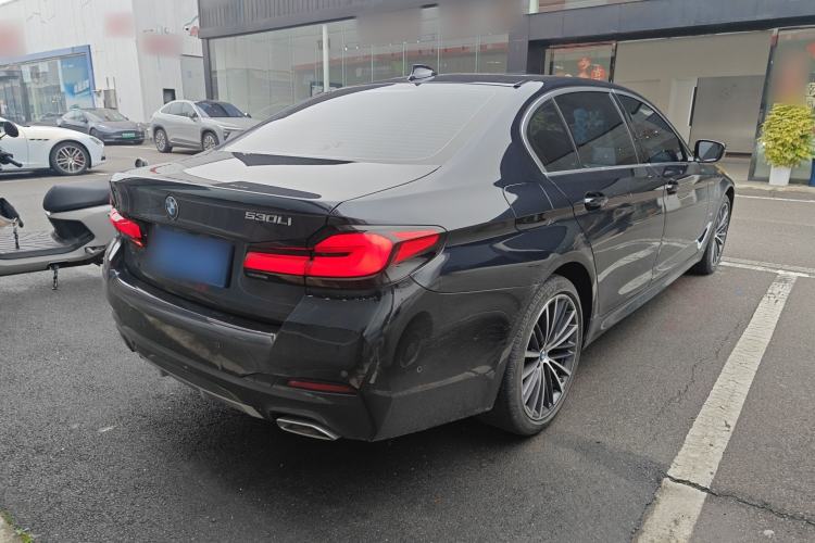 Used BMW 5 Series 2022 Second Facelift 530Li Leading Edition M Sport Package
