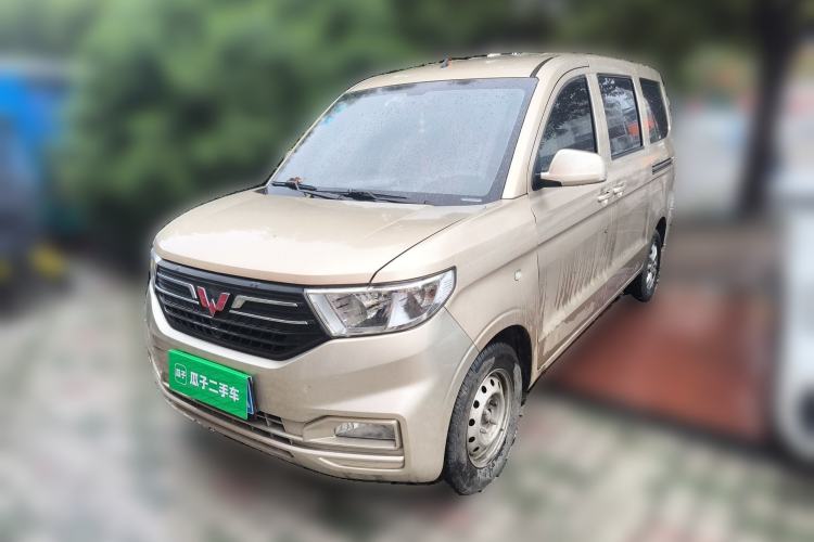 Used Wuling Hongguang V 2019 1.5L Enjoyment Version China VI LAR