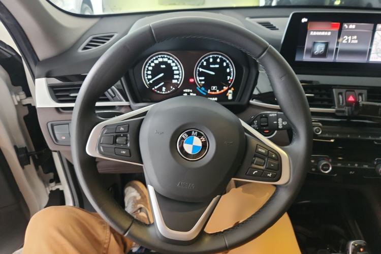 Used BMW X1 2020 sDrive25Li Leading Model
