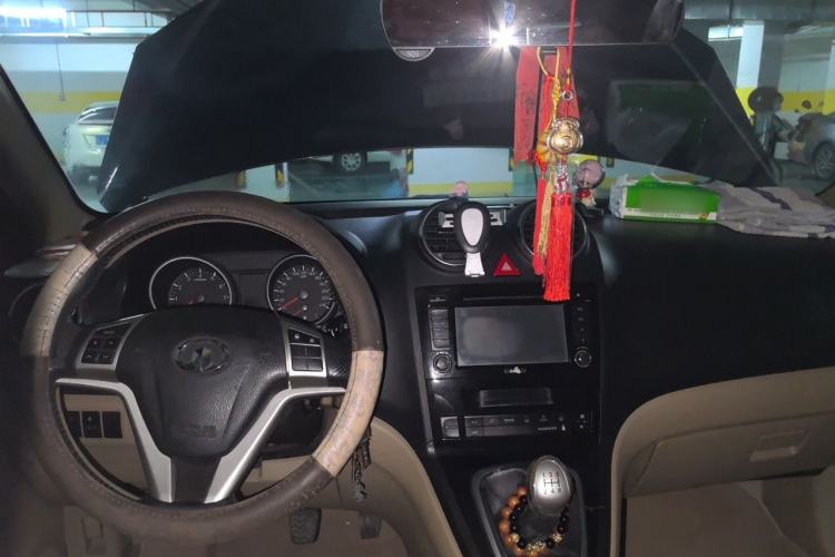 Haval H6 2011 2.0L Manual Two-Wheel Drive Elite Version usata