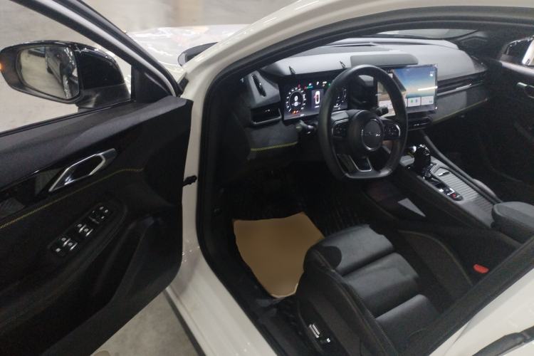 Used Lynk & Co 03 2023 2.0TD DCT JingPro Driver Seat