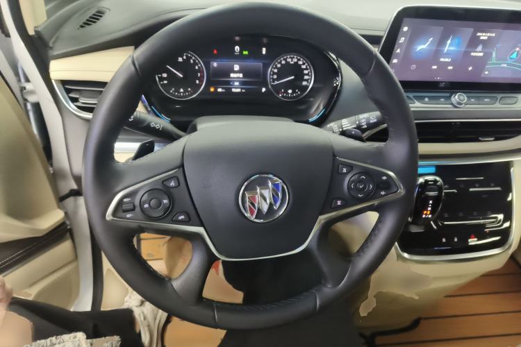 Used Buick GL8 2023 Facelifted Land Cruiser Executive Luxury Version Steering Wheel