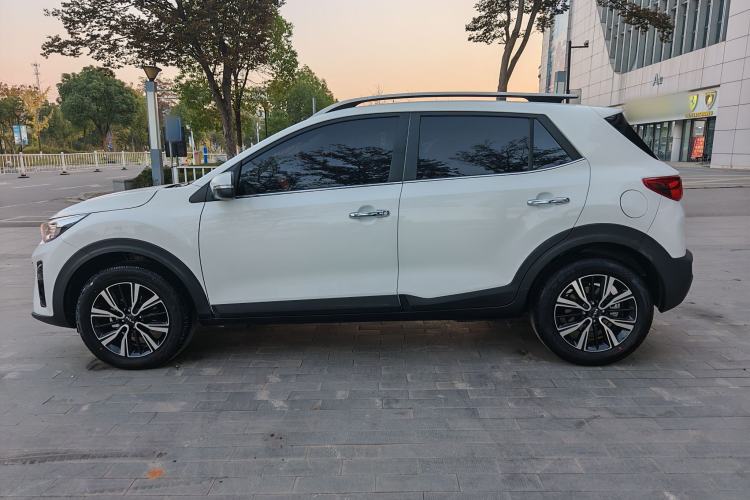 Used Kia kx1 Stonic 2021 1.4L CVT Fun Edition
