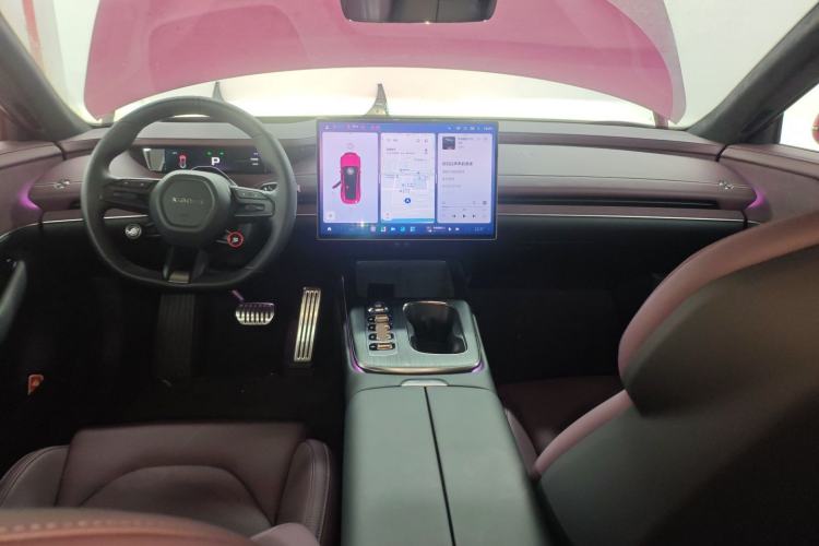 Used Xiaomi Auto SU7 2024 Four-Wheel Drive Ultra-Long Range Advanced Intelligent Driving Max Edition Center Console