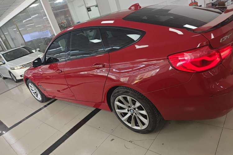Used BMW 3 Series GT 2018 320i Sport Edition
