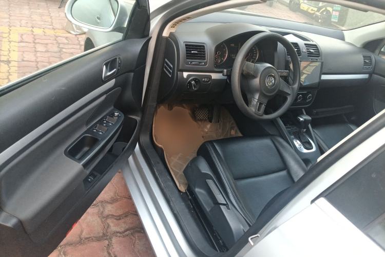 Used Volkswagen Sagitar 2011 1.6L Automatic Comfort Edition