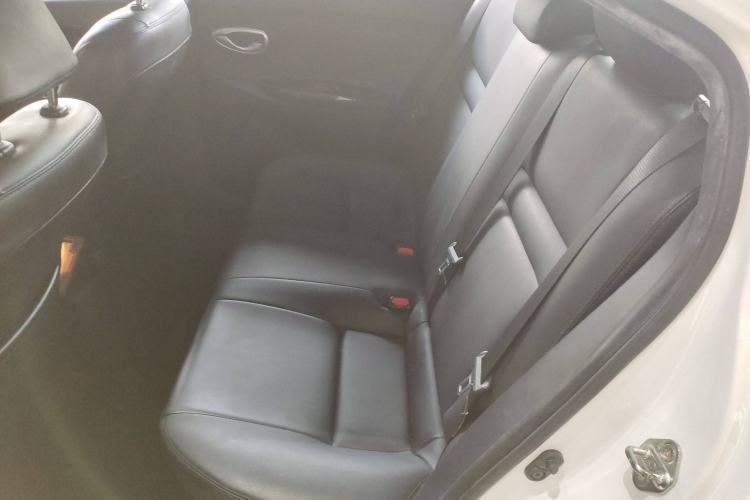 Used Toyota YARiS L Zhi Xiang 2022 1.5L CVT Luxury PLUS Edition Interior 4