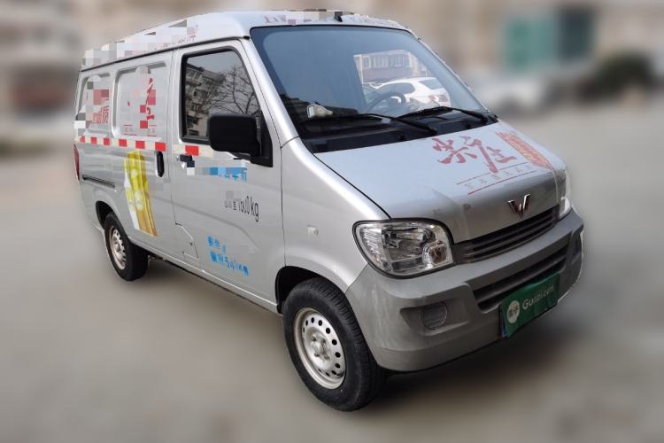 Used Wuling Zhiguang 2020 1.2L Van Utility Model China VI Emission Standard 2 Seats LSI