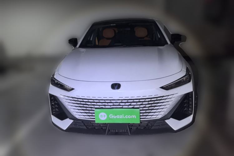 Used CHANGAN UNI-V 2022 1.5T Prestige Version Front