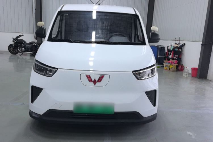 Used Wuling Yangguang 2024 300km Range Practical Window-Sealed Version 60kW Exterior 1