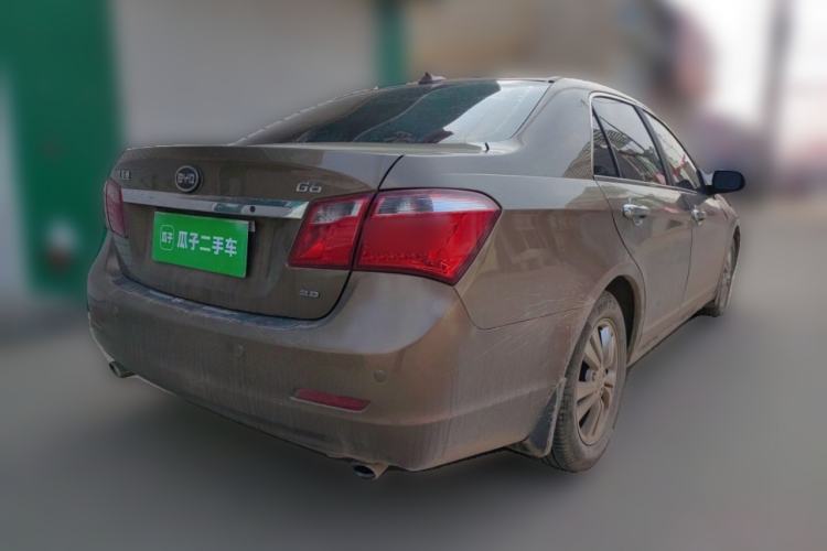 Used BYD G6 2011 2.0L Manual Luxury Version
