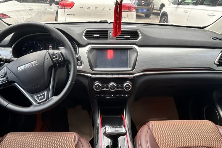 Used Haval H2 2018 Blue Label 1.5T Dual-Clutch Two-Wheel-Drive Prestige Model
