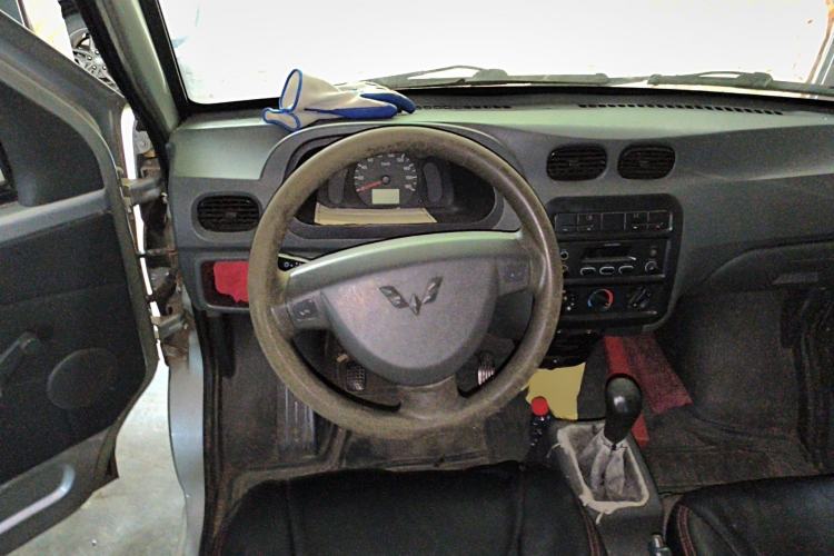 Used Wuling Zhiguang 2010 1.0L New Version Practical Short-Body L2Y
