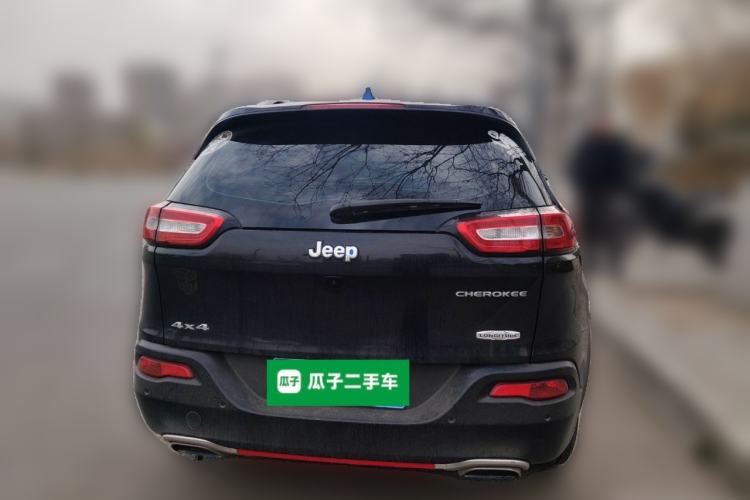 Used Jeep Cherokee 2016 2.4L Professional Smart Version