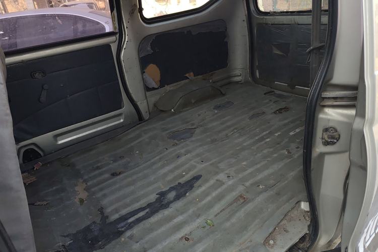 Used Wuling Zhiguang 2010 1.0L New Version Practical Short-Body L2Y