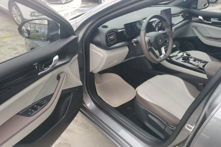 Used BYD Qin PLUS 2024 HONOR Edition DM-i 55KM Leading Model
