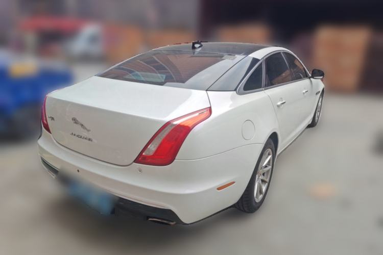 Used Jaguar XJ 2016 XJL 2.0T Two-Wheel-Drive Elegant Business Edition
