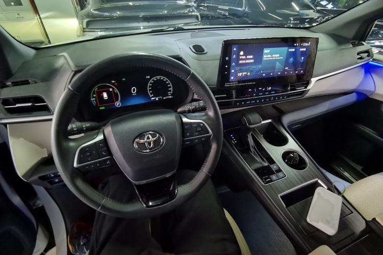 Used Toyota SIENNA 2021 2.5L Hybrid Ultimate Edition