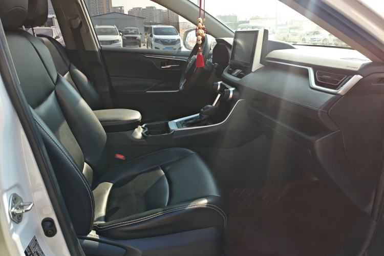 Used Toyota RAV4 2020 Dual-Engine 2.5L E-CVT Two-Wheel Drive Elite Edition