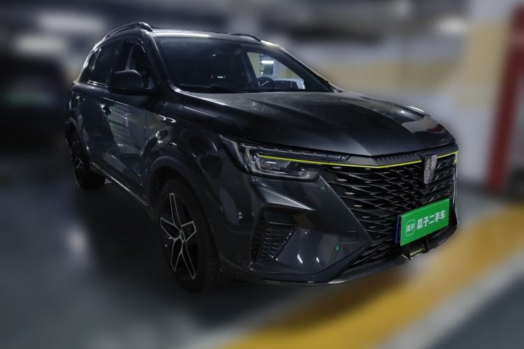 Used Roewe RX5 2023 PLUS 330TGI Automatic Trendsetting Smart Edition Front Right 45 Deg