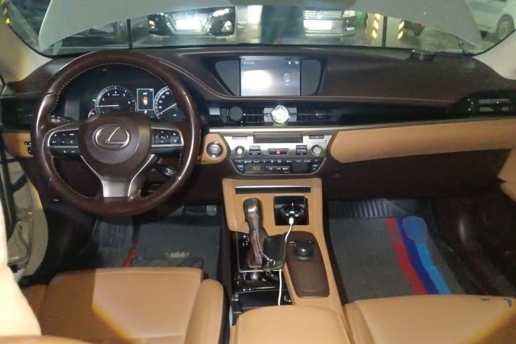 Used Lexus ES 2015 200 Elite Edition
