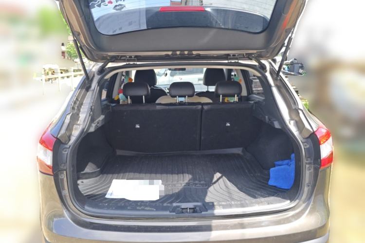 Used Nissan Qashqai 2017 2.0L CVT Smart Enjoyment Version China V Standard Trunk