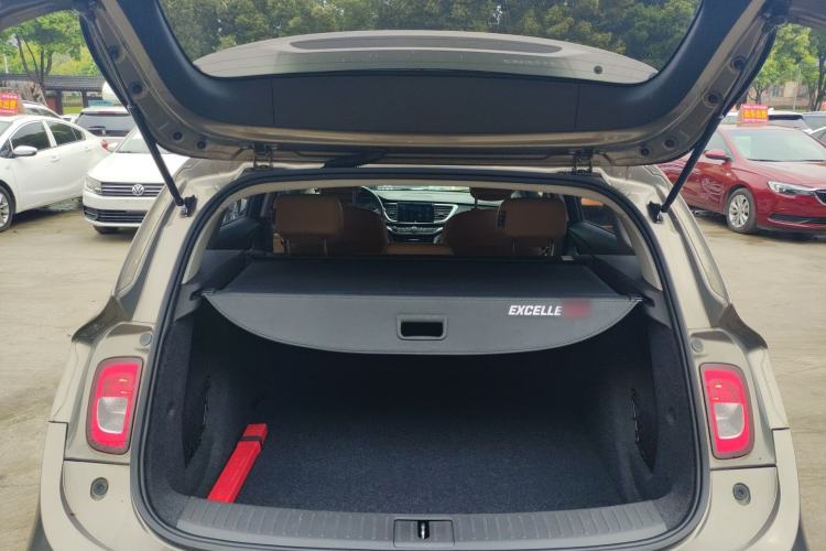 Used Buick Excelle GX 2018 18T Automatic Flagship Model Trunk