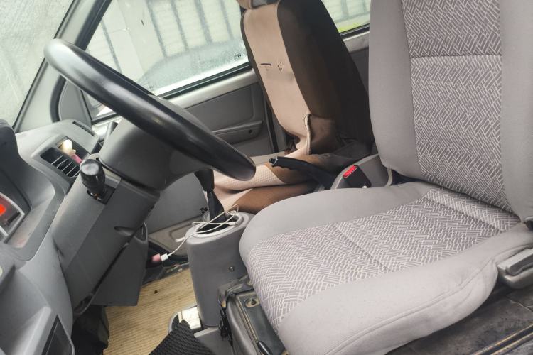 Used BAIC Weiwang 306 2013 1.2L Value Edition Basic CNG 7-seater A12 China IV
