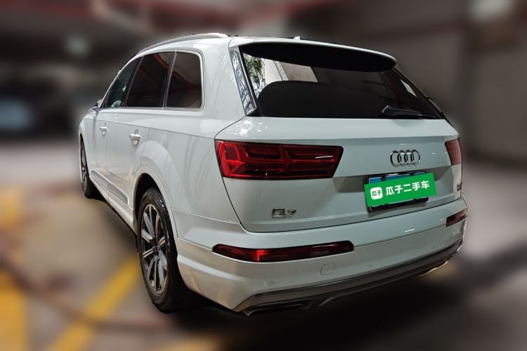 Used Audi Q7 

