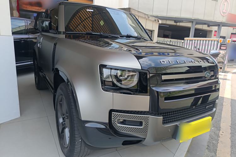 Used Land Rover Defender 2023 90 2.0T P300 X-DYNAMIC HSE
