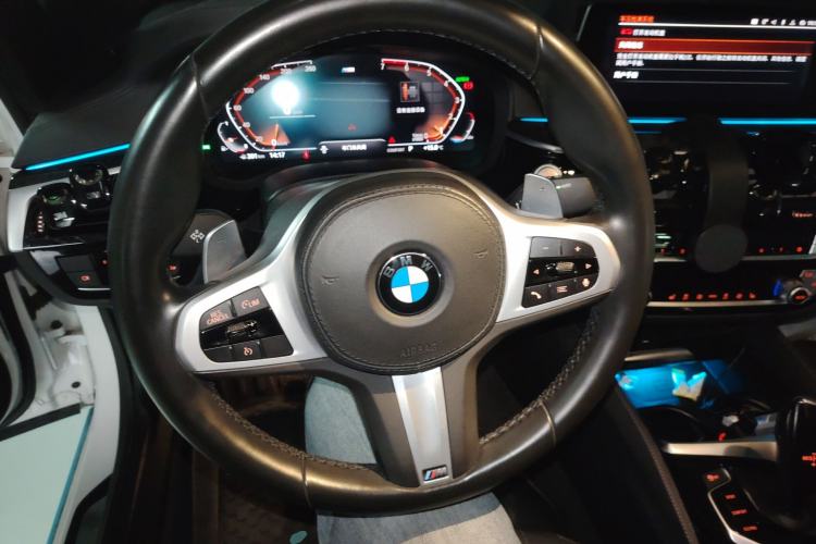 Used BMW 5 Series 2020 530Li Leading Model M Sport Package Steering Wheel