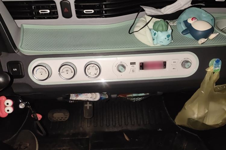 Used Wuling Hongguang MINIEV 2022 Macaron Fashion Model Lithium Iron Phosphate