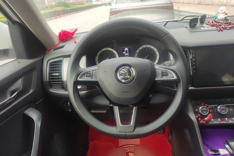 Used Skoda Kodiaq 2018 Facelifted TSI330 5-Seater Two-Wheel-Drive Comfort Edition Steering Wheel