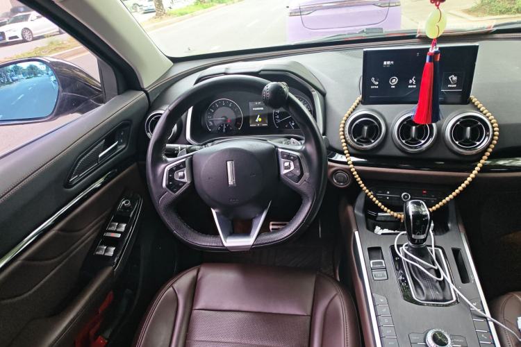 Used Wey VV5 2017 2.0T Ultra-Luxury Version
