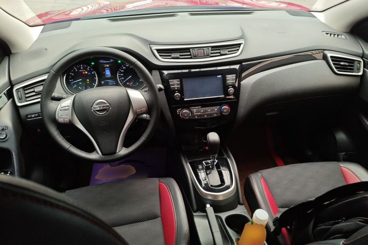 Used Nissan Qashqai 2017 2.0L CVT Smart Enjoyment Version China VI Standard Center Console