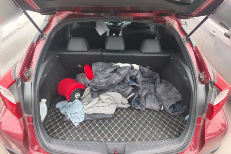 Used Toyota IZOA 2018 2.0L Yichi Version China VI Standard Trunk