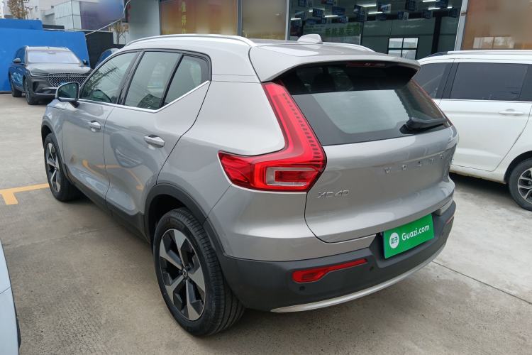 Used Volvo XC40 2024 B4 4x4 Smart Luxury Edition