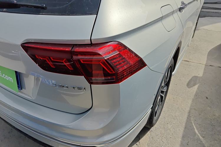 Used Volkswagen Tiguan L 2022 330TSI Automatic Two-Wheel Drive R-Line Enhanced Edition Right Rear Taillight