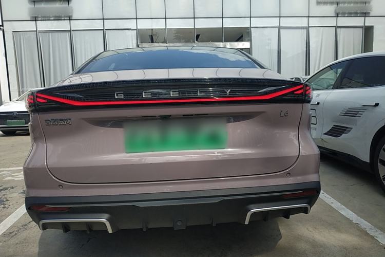 Used Geely Galaxy L6 2024 125km Creative Edition
