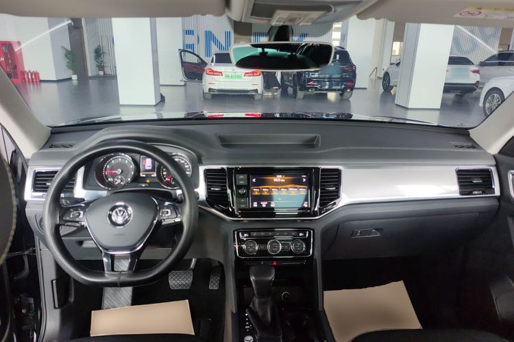 Used Volkswagen Teramont 2019 330TSI Two-Wheel-Drive Luxury Edition China VI Standard