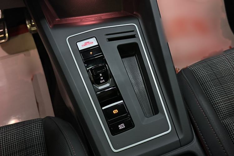 Used Volkswagen Golf GTI 2021 Facelift 380TSI DSG GTI Gear Lever