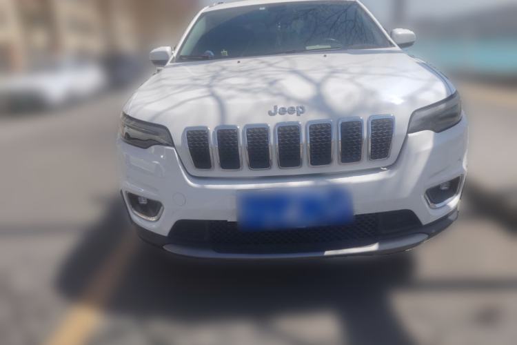 Used Jeep Cherokee 2020 2.0T Two-Wheel Drive Leading Edition Front